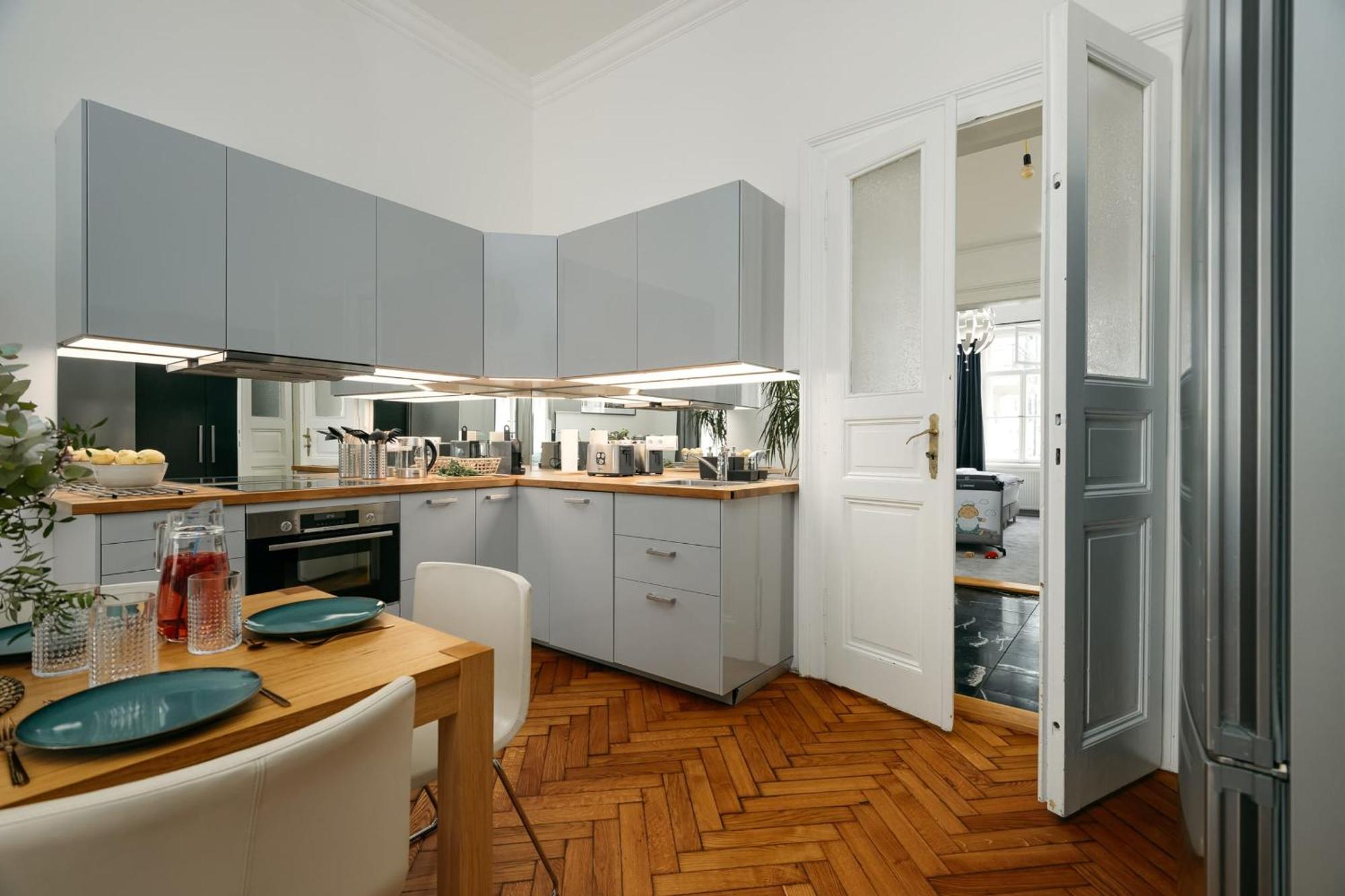 Comfortable And Cosy Apt A Few Steps From Dancing House And Naplavka Dance Praga Exterior foto